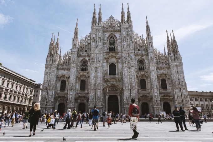 Milano non dorme mai: ritmi frenetici e successo professionale