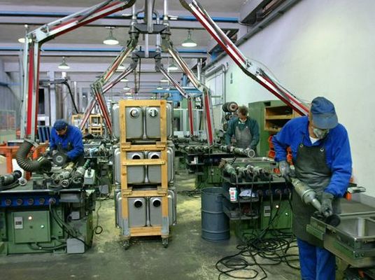 L’industria metalmeccanica preoccupa il sindacato: “La parola d’ordine sembra essere esuberi”