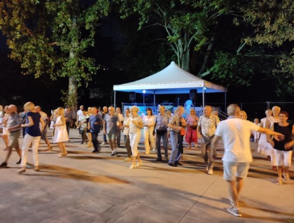 Estate alla bocciofila Parco con ballo e musica