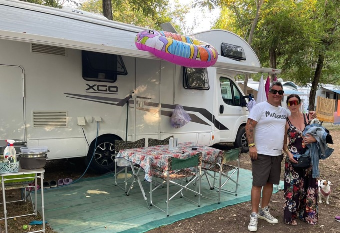 Gli rubano il camper con tutti i ricordi di famiglia: “Lì dentro c’è la mia vita, aiutatemi a ritrovarlo”