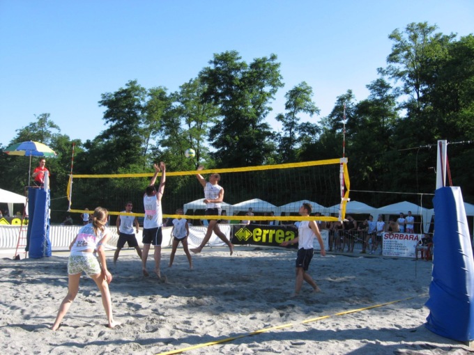 A Limbiate torna la 24 ore di beach volley in piazza Tobagi