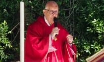 Don Gianni prete da 60 anni: festa grande a Lesmo per il parroco emerito