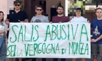 La Lega Giovani di Monza e Brianza e lo striscione davanti a casa di Ilaria Salis