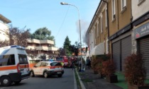 Non ce l'ha fatta il 52enne soccorso nell'abitazione in fiamme a Cesano