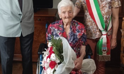 Camparada in festa per i 103 anni di nonna Giulia