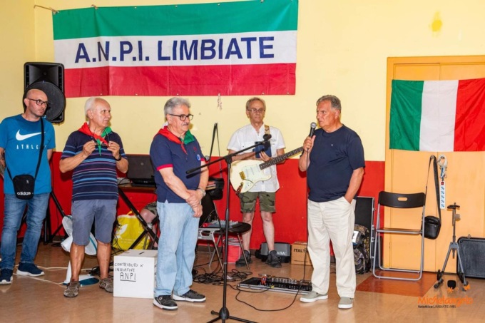 Pastasciutta antifascista a Limbiate invocando verità per Luca Attanasio
