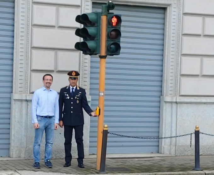 A Meda in funzione il primo semaforo intelligente per i non vedenti