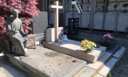 Furti al cimitero, "problema di sicurezza da affrontare con urgenza"