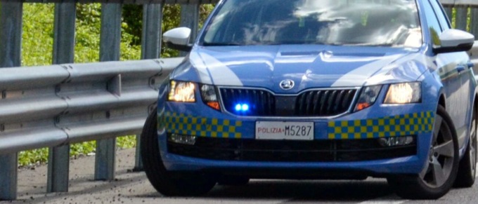 Immobilizzata e aggredita lungo la Valassina, in carcere il responsabile per violenza sessuale
