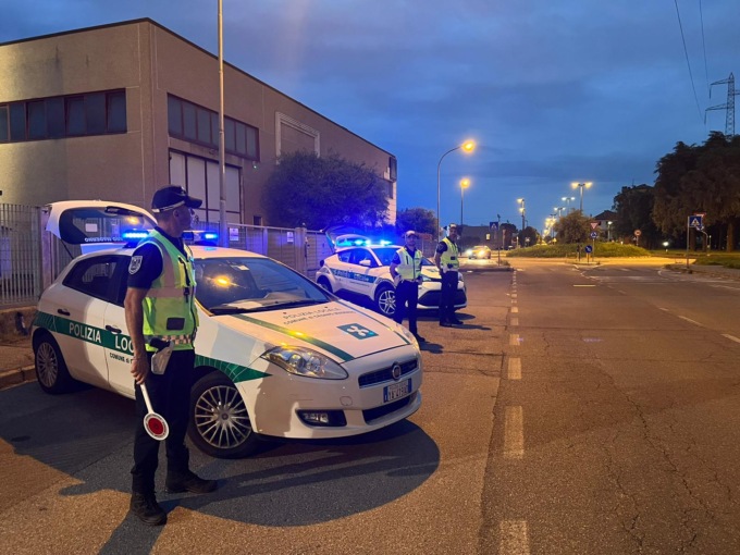 In tre sorpresi alla guida ubriachi: due hanno provocato anche incidenti