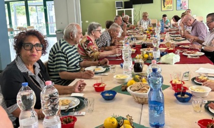 Festa di Ferragosto al Centro anziani: "Così sconfiggiamo la solitudine"