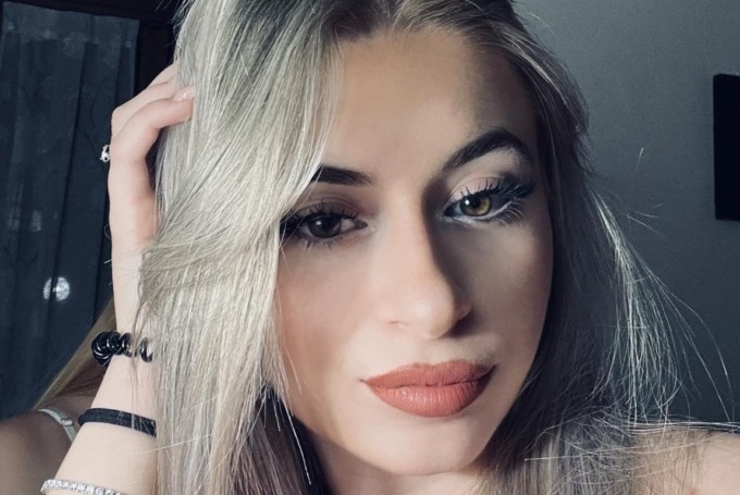 Domani il funerale di Eléna Caronni, la 17enne morta dopo un tragico incidente a Meda
