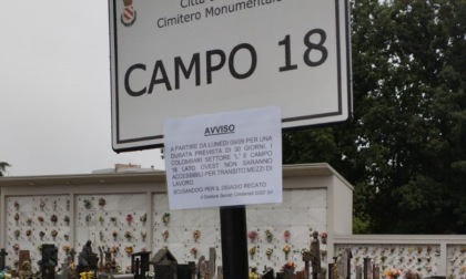 Nuove  tombe al cimitero monumentale di Desio