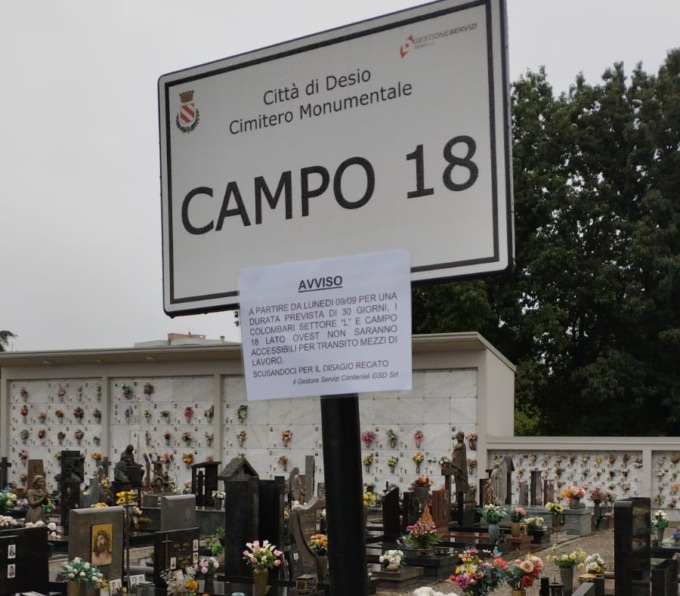 Nuove  tombe al cimitero monumentale di Desio
