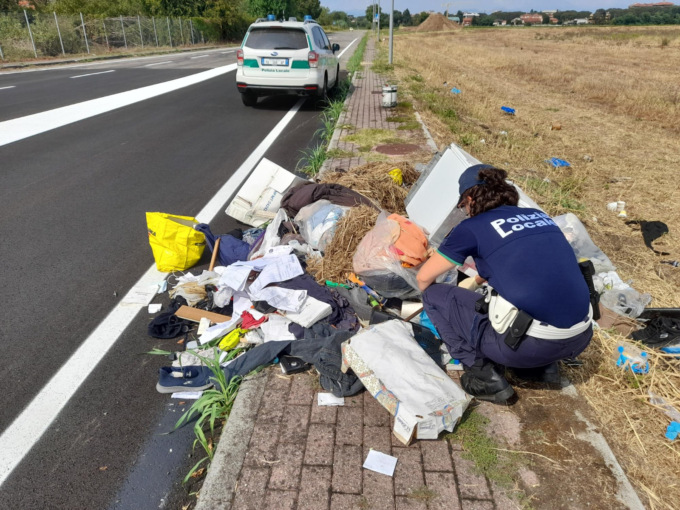A Monza 12 sanzioni per abbandono di rifiuti nel mese di agosto