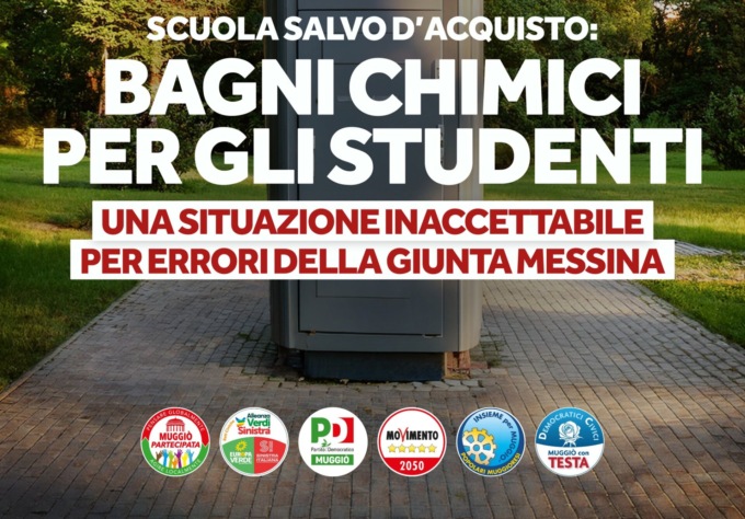 Studenti costretti a usare i bagni chimici a scuola, scoppia il caso