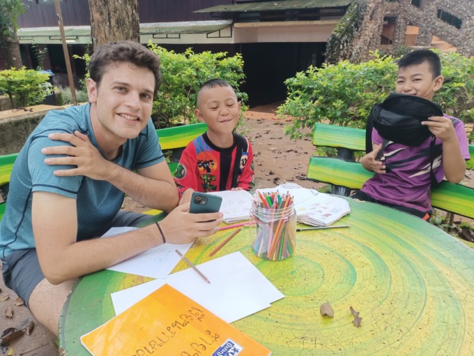 Estate missionaria in Thailandia, tra i bimbi e nelle baraccopoli