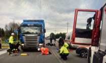 Motociclista morto dopo l’incidente sulla Sp2, denunciato un automobilista per omissione di soccorso