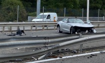 Auto in testacoda in Tangenziale Est: strada chiusa in direzione Milano