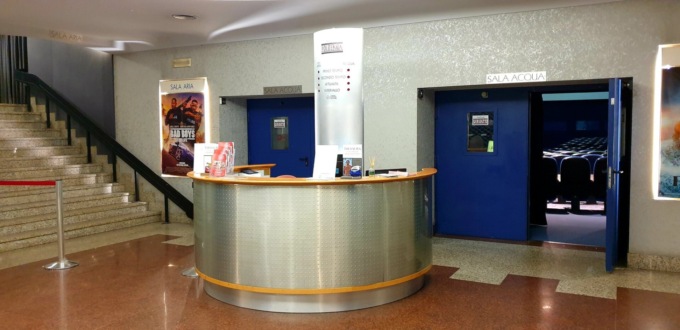 Per ogni libro preso in biblioteca un ingresso ridotto al cinema
