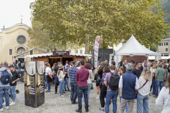 Mostra del Bitto: a Morbegno, in Valtellina, patria di formaggi dal sapore antico