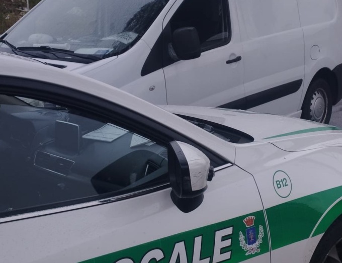 Scaricano macerie su suolo pubblico, tre denunce