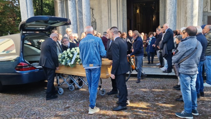 Arcore si è fermata per l’ultimo saluto a Lucio Cantù