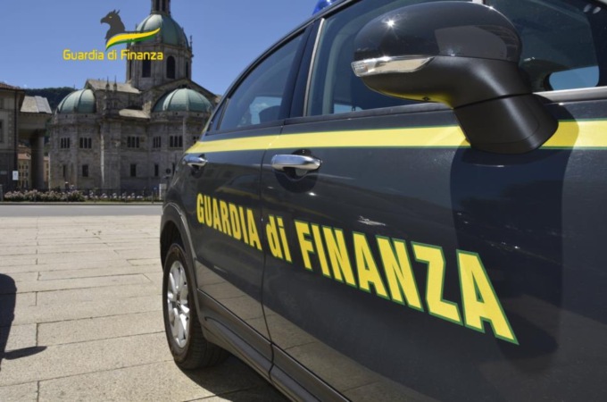 Truffa ai danni dello Stato per oltre 13 milioni di euro: custodia cautelare per 19 persone