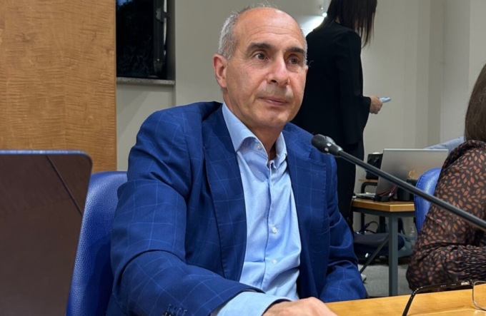 «Ho un tumore e ora devo combattere…»: si dimette il consigliere della lista Veggian