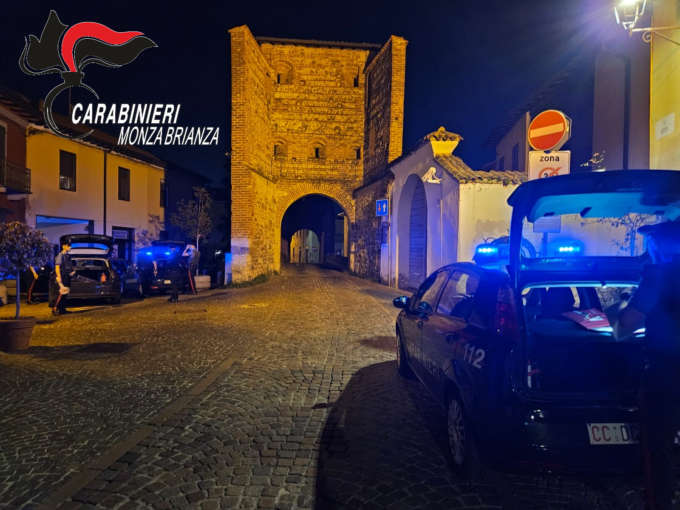 Spari fuori dal ristorante con la “scacciacani”, 20enne denunciato dai Carabinieri