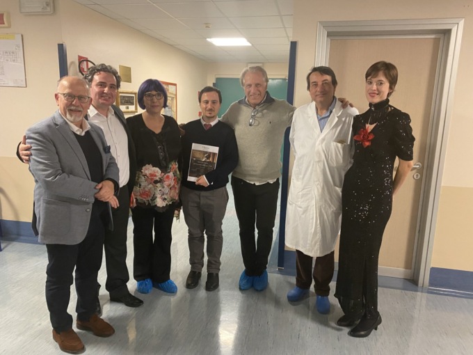 La lirica entra nei reparti del San Gerardo