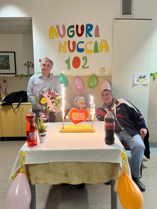 Alla Rsa San Francesco la festa per i 102 anni di Nuccia