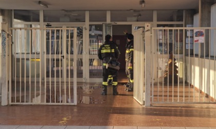 Incredibile a Villasanta, i vandali allagano un'altra scuola per la seconda volta in pochi giorni