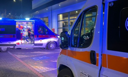 Auto si ribalta sulla Sp2: uomo di 55 anni soccorso in codice rosso
