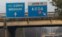 In superstrada Meda diventa... Leda: chi ha cambiato il cartello?