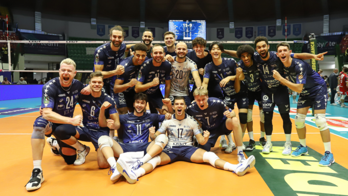 Vero Volley Monza ritrova il successo contro Taranto