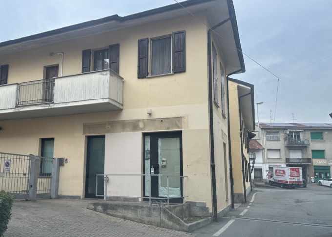 Chiusa l’ultima filiale, paese senza bancomat