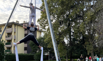 Danza aerea e laboratori interattivi: a Vimercate arte, sport e musica si incontrano in Villa Sottocasa