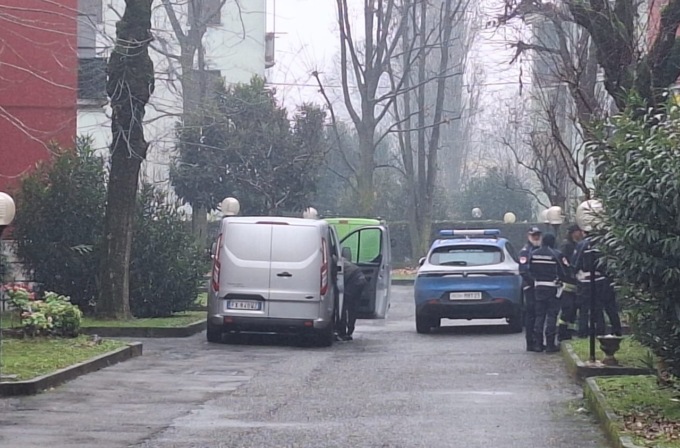 Donna morta carbonizzata in casa: è giallo