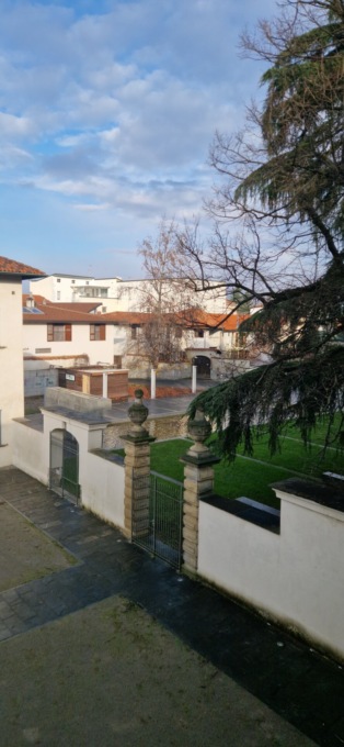 Uno spazio di aggregazione nell’area del chiosco abbandonato