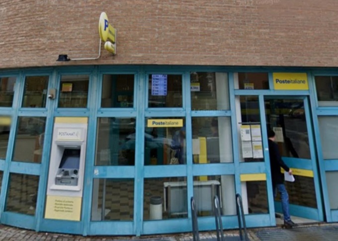 L’ufficio postale di Agrate chiuso per un problema al sistema di riscaldamento