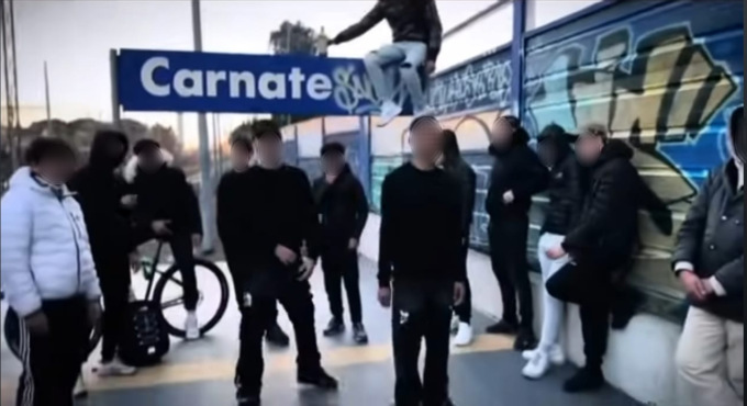 Video rap (non autorizzato) a bordo di un treno: Lega all’attacco