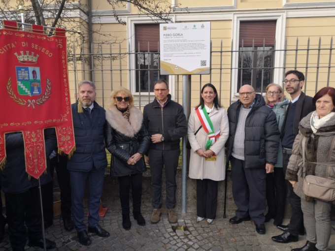 Giorno della Memoria a Seveso: una mostra, la pietra d’inciampo e un film
