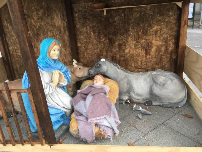 Vandalizzato il presepe: “Gesto di grande inciviltà”