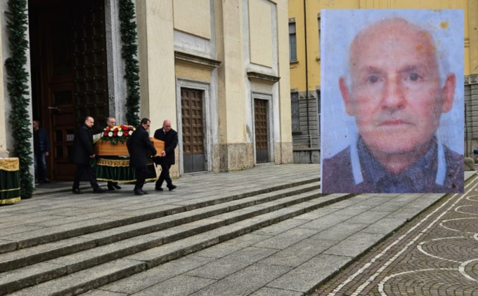 Le lacrime di Villasanta per Cosimo Crisci, travolto e ucciso da un’auto fuori dal super