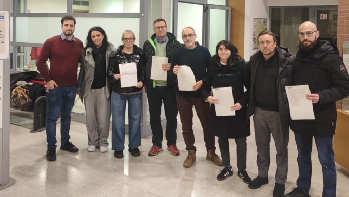Si dimettono 16 consiglieri, sfiduciato il sindaco di Desio