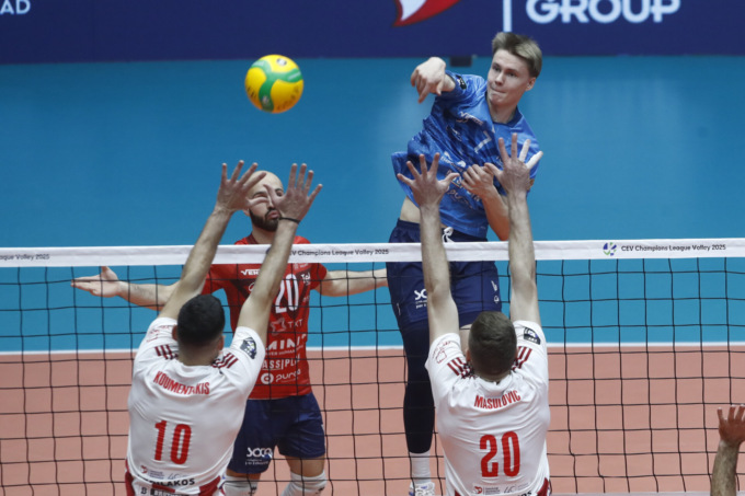 Vero Volley Monza cede sul campo dell’Olympiacos