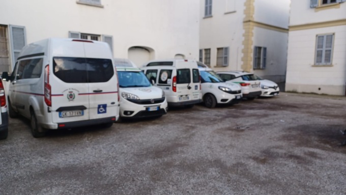 Accompagnano un malato a Milano, si beccano una multa da 90 euro