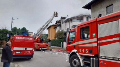 Giussano, incendio tetto via Alfieri