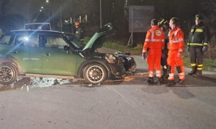 Scontro tra un'auto e una moto, è morto il centauro coinvolto nell'incidente a Concorezzo